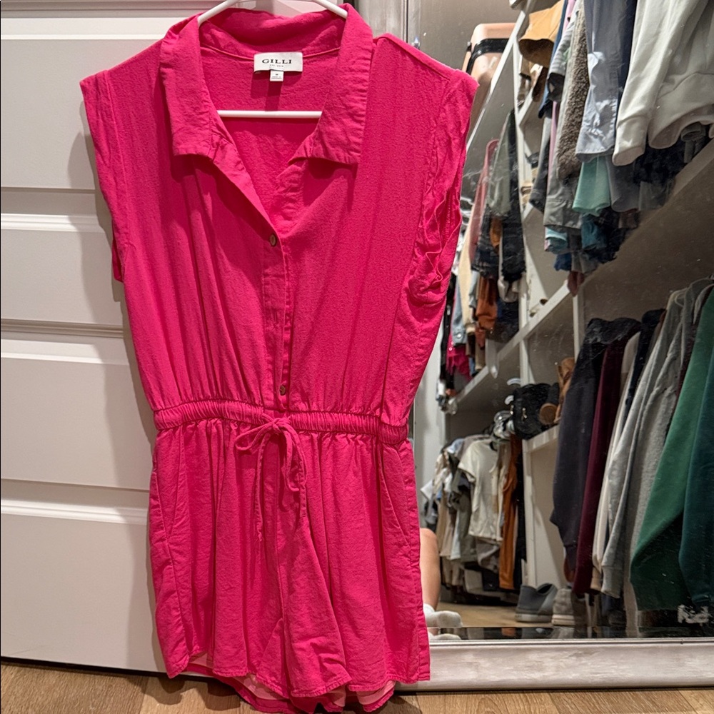Gilli Women's Pink Sleeveless Button-Up romper